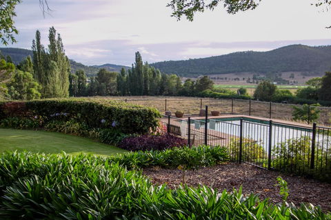 Stay In Mudgee The Grove, The Church, And Premium Private Homestead - Accommodation Bookings 13