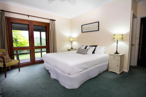 Stay In Mudgee The Grove, The Church, And Premium Private Homestead - Accommodation Bookings 15