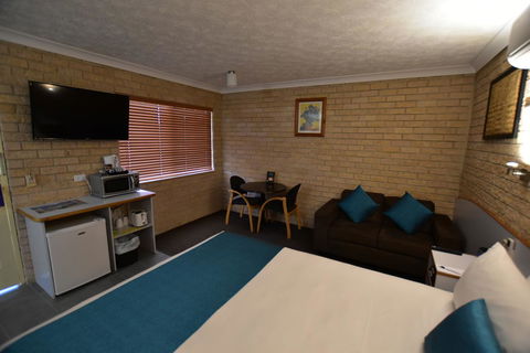 Best Western Kennedy Drive Airport Motel - Accommodation Bookings 16