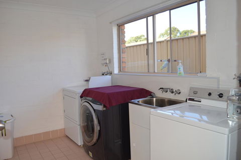 Best Western Kennedy Drive Airport Motel - Accommodation Bookings 44