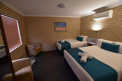 Best Western Kennedy Drive Airport Motel - Accommodation Bookings 17