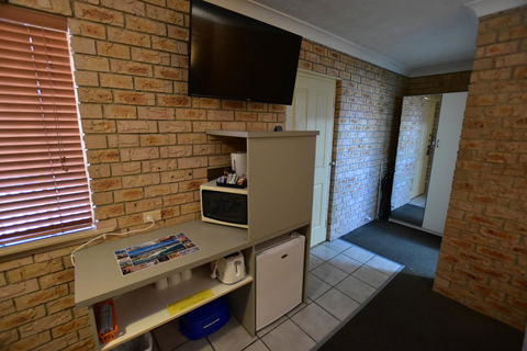 Best Western Kennedy Drive Airport Motel - Accommodation Bookings 23