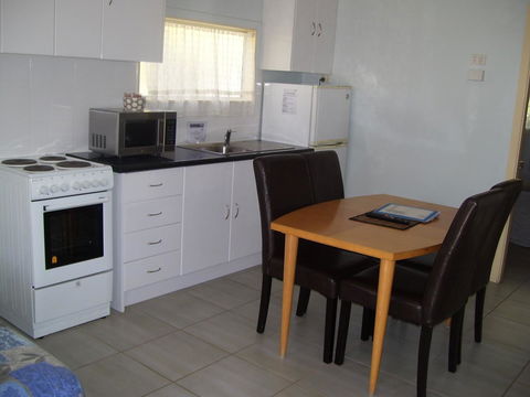 Glenwood Tourist Park & Motel - Accommodation Bookings 29