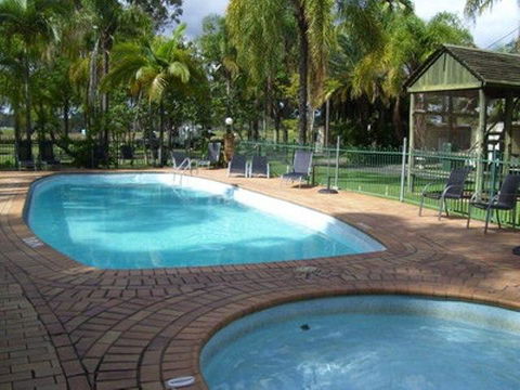 Glenwood Tourist Park & Motel - Accommodation Bookings 3