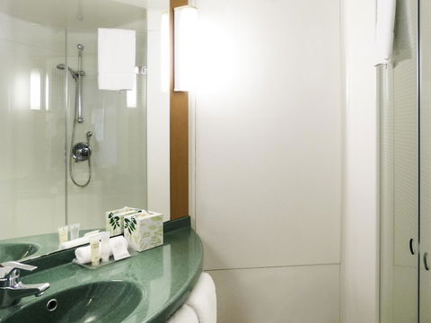 Ibis Thornleigh - Accommodation Bookings 19
