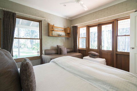 Thistle Hill Guesthouse - Walk To Many Wineries And Restaurants - Accommodation Bookings 37