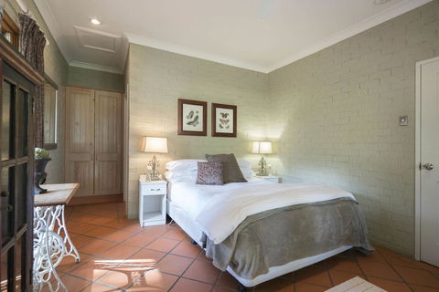 Thistle Hill Guesthouse - Walk To Many Wineries And Restaurants - Accommodation Bookings 27
