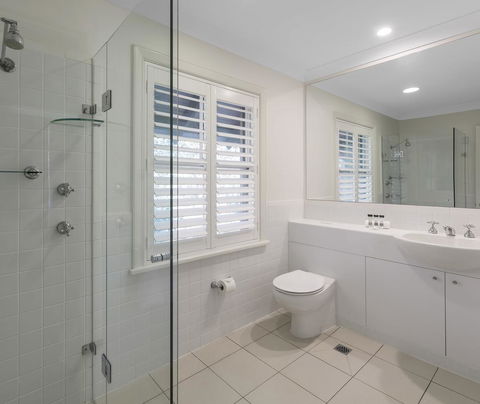Oaks Cypress Lakes Resort - Accommodation Bookings 41