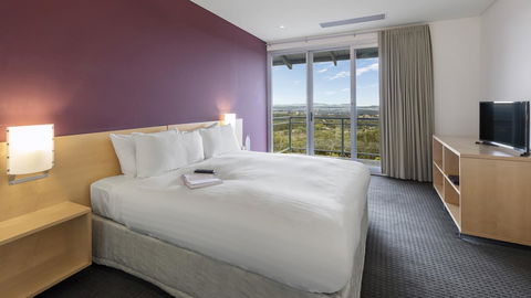 Oaks Cypress Lakes Resort - Accommodation Bookings 5