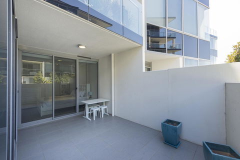 Lakefront 116 Kingston ACT - Accommodation Bookings 3