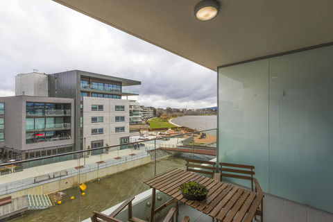 Lakefront 116 Kingston ACT - Accommodation Bookings 9