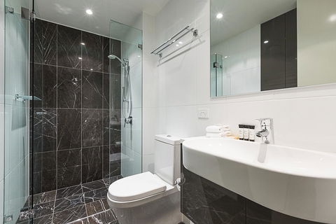 Lakefront 116 Kingston ACT - Accommodation Bookings 8