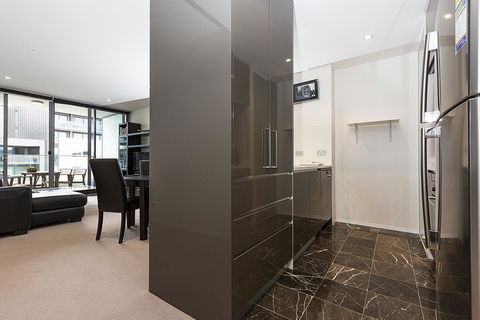 Lakefront 116 Kingston ACT - Accommodation Bookings 12