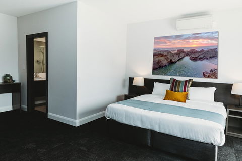 Coniston Hotel Wollongong - Accommodation Bookings 2