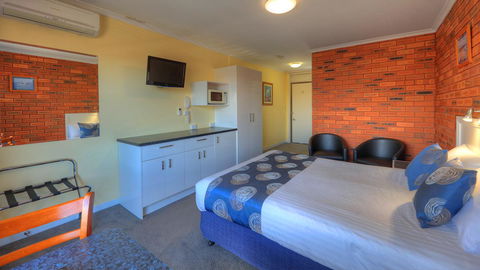 Pelican Motor Inn - Accommodation Bookings 15