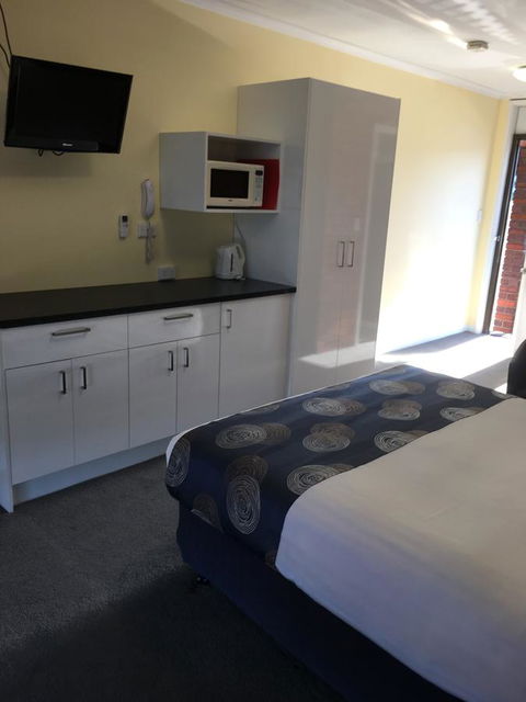 Pelican Motor Inn - Accommodation Bookings 1