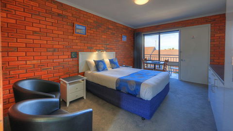 Pelican Motor Inn - Accommodation Bookings 2