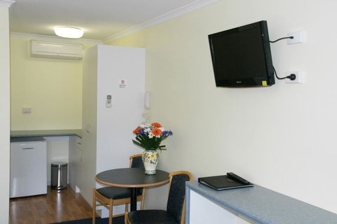 Pelican Motor Inn - Accommodation Bookings 32