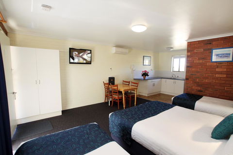 Pelican Motor Inn - Accommodation Bookings 38