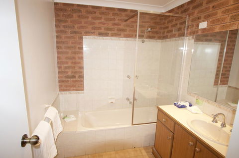 Albury Paddlesteamer Motel - Accommodation Bookings 15
