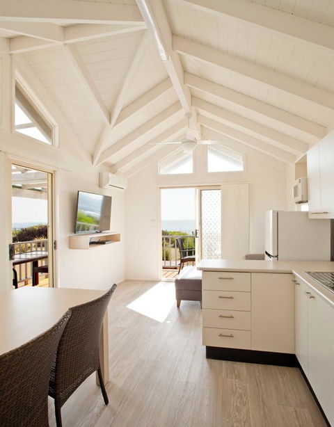 Blue Lagoon Beach Resort - Accommodation Bookings 28