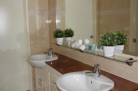 The Boathouse Resort Luxury Apartments - Accommodation Bookings 18
