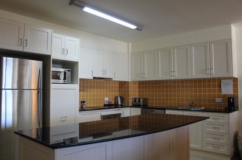 The Boathouse Resort Luxury Apartments - Accommodation Bookings 12
