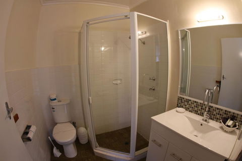 Sleepy Hill Motor Inn - Accommodation Bookings 26