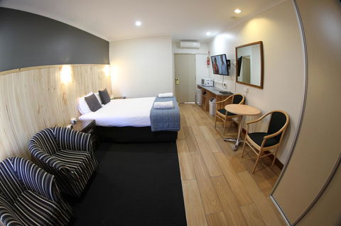 Sleepy Hill Motor Inn - Accommodation Bookings 3