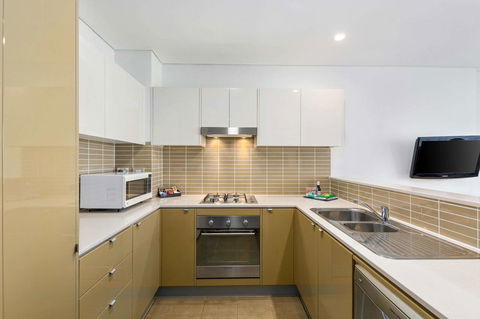 Quality Suites Pioneer Sands - Accommodation Bookings 11