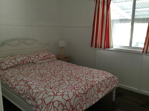 Hat Head Beach Cottage 1 - Accommodation Bookings 10