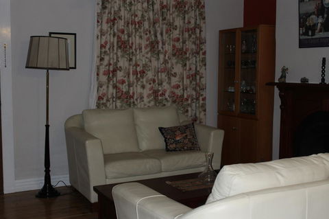 Boot Makers Cottage - Accommodation Bookings 10