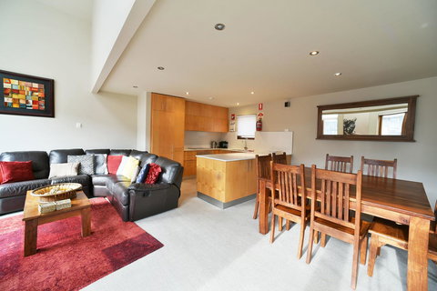 Snowstream 4 - Accommodation Bookings 2