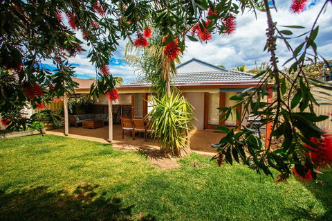 Sunbaker Pet Friendly Awards Finalist 4 Mins Walk To Culburra Beach - Accommodation Bookings 30