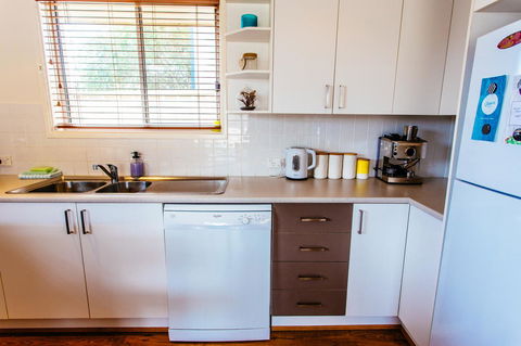 Sunbaker Pet Friendly Awards Finalist 4 Mins Walk To Culburra Beach - Accommodation Bookings 14