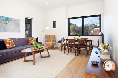 Stylish Apartment With Garage Near Bondi Beach - Accommodation Bookings 0