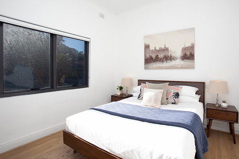 Stylish Apartment With Garage Near Bondi Beach - Accommodation Bookings 1