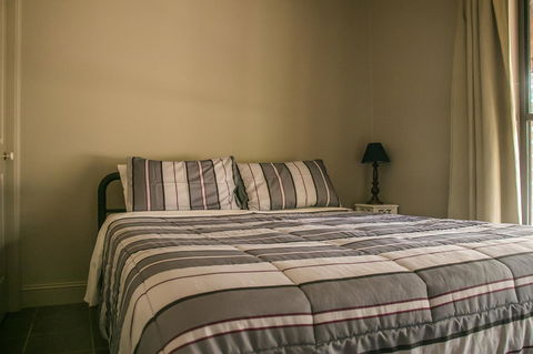 Ironstone Estate Lovedale - Accommodation Bookings 13