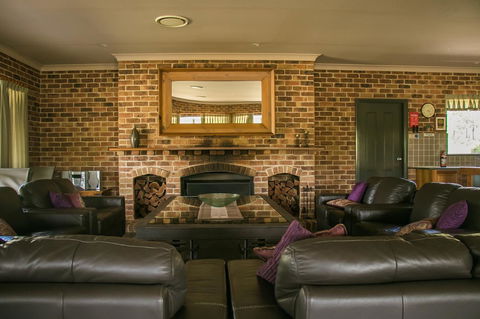 Ironstone Estate Lovedale - Accommodation Bookings 25