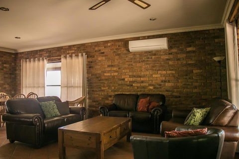 Ironstone Estate Lovedale - Accommodation Bookings 16