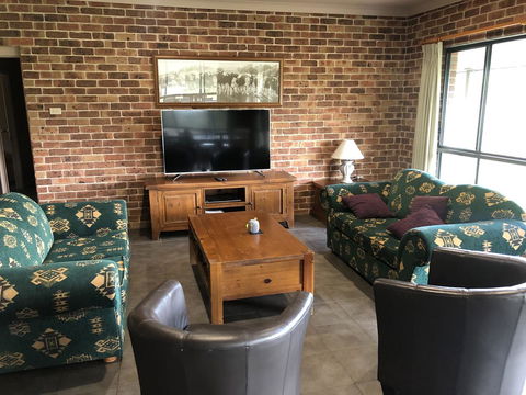 Ironstone Estate Lovedale - Accommodation Bookings 1