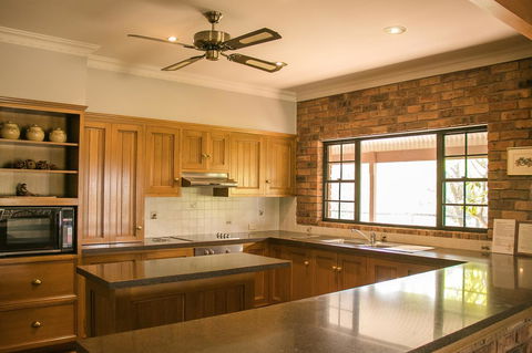 Ironstone Estate Lovedale - Accommodation Bookings 4