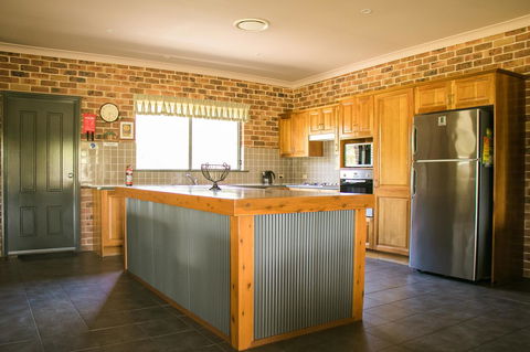 Ironstone Estate Lovedale - Accommodation Bookings 24