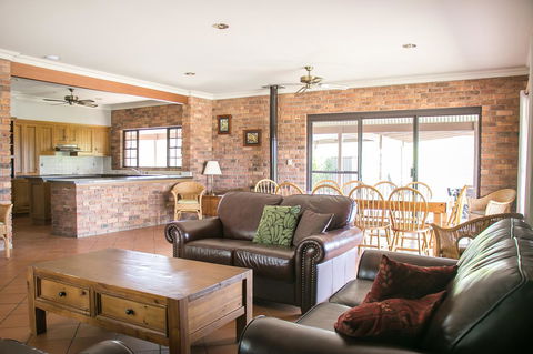 Ironstone Estate Lovedale - Accommodation Bookings 19