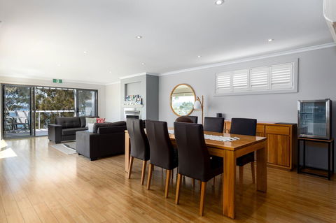 The Edgewater On Greville - Accommodation Bookings 11