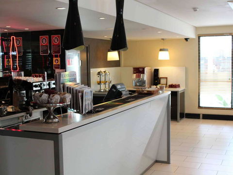 Ibis Newcastle - Accommodation Bookings 41