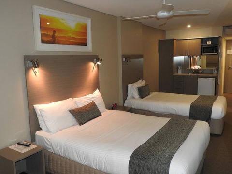Manly Paradise Motel & Apartments - Accommodation Bookings 1