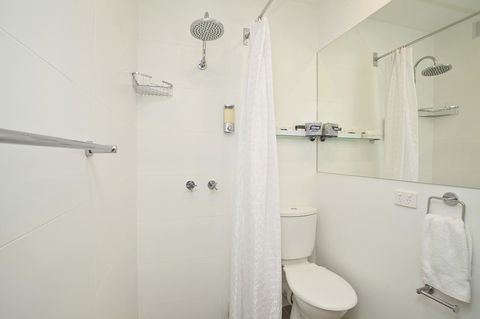 Manly Paradise Motel & Apartments - Accommodation Bookings 11