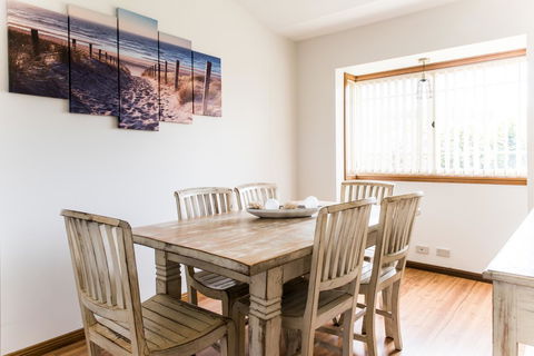 Ambience - Accommodation Bookings 5