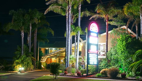 Sapphire Waters Motor Inn - Accommodation Bookings 37